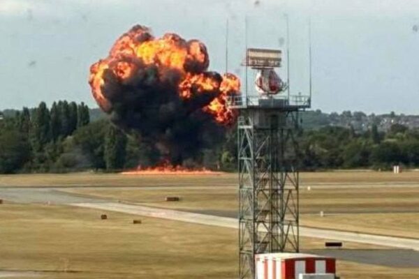 Essex UK plane crash fireball after takeoff : Tragic plane crash near London Southend Airport sends emergency crews scrambling as fiery wreckage shocks community – Read the full story